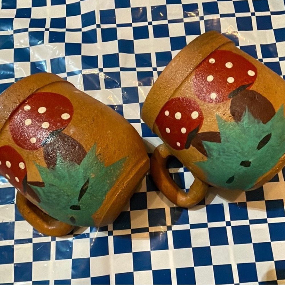 Handcrafted Mushroom Design Mugs - Picture 2 of 2